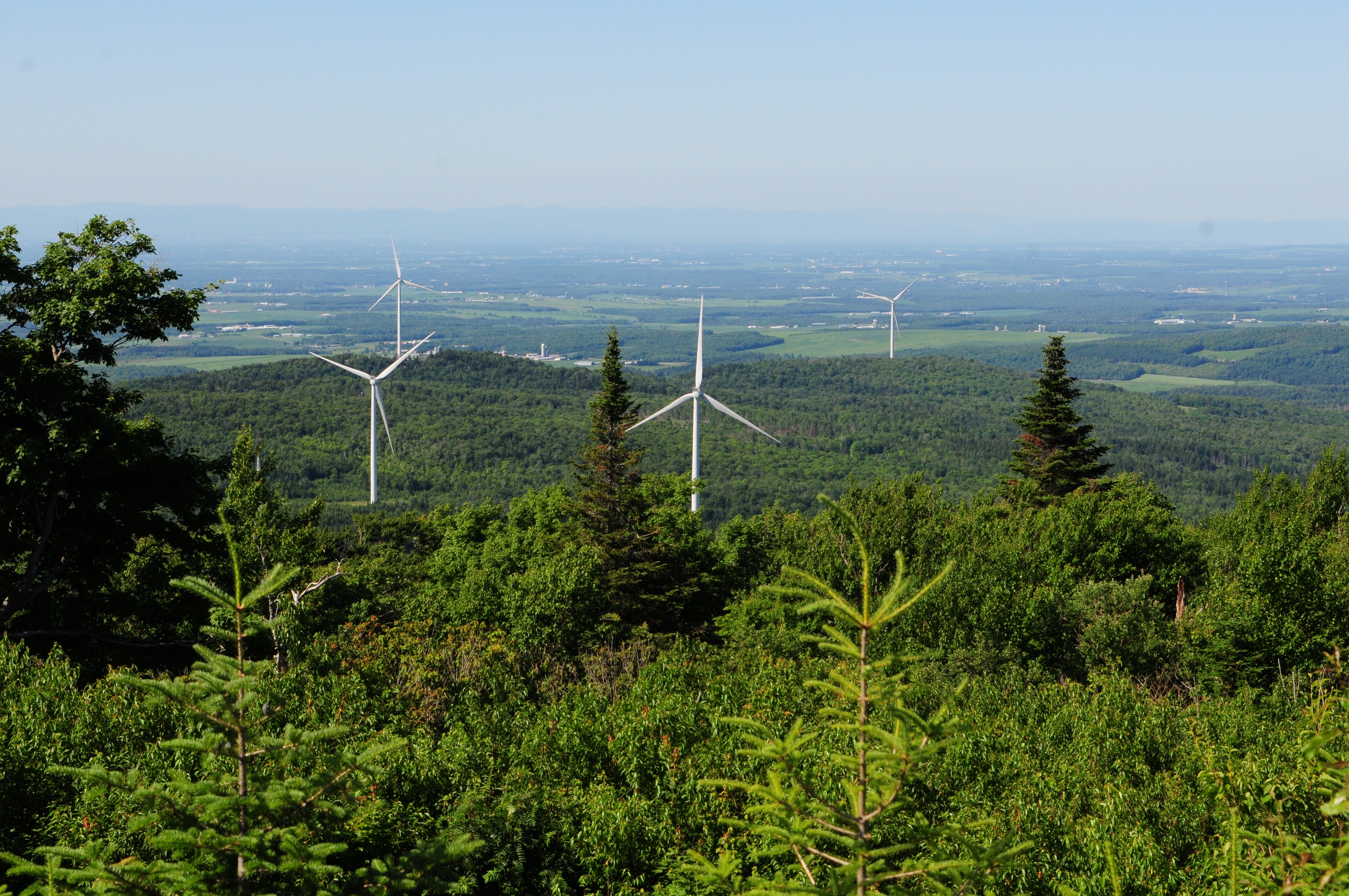 Contrat d’achat signé avec Hydro-Québec