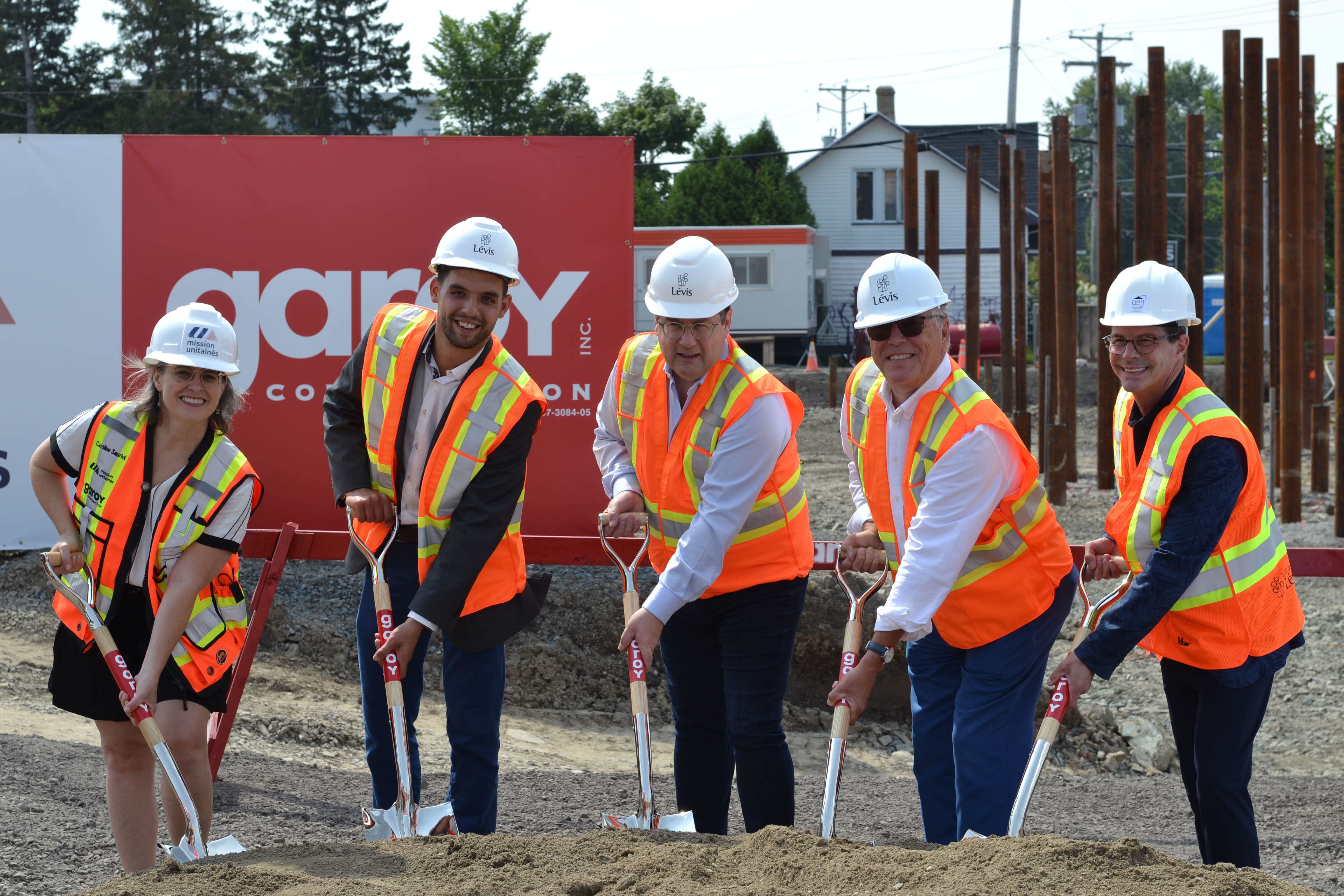 Début de la construction d’une habitation Unitaînés à Lévis