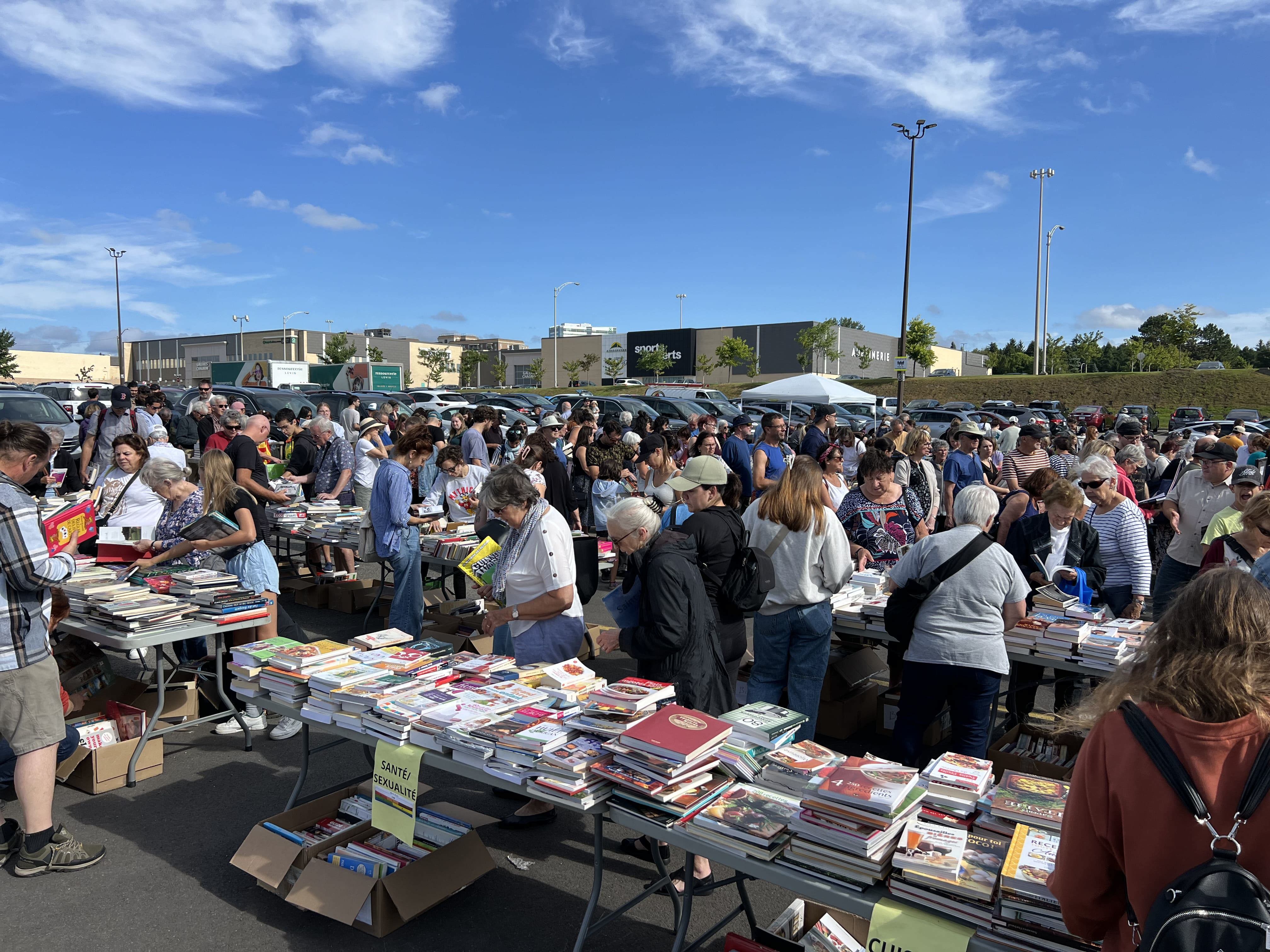 Un succès qui surpasse les attentes pour Écolivres