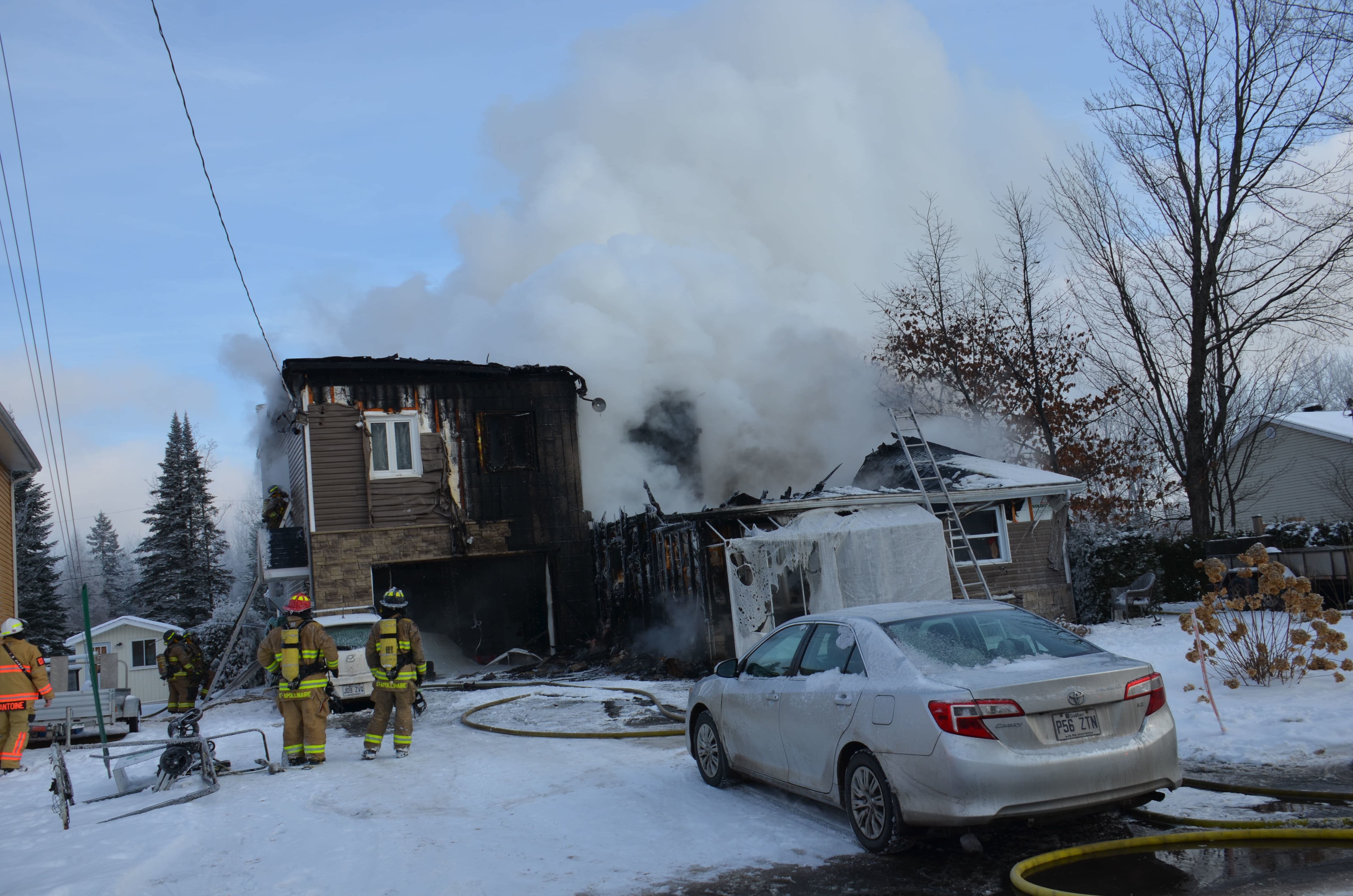 Résidence détruite par les flammes